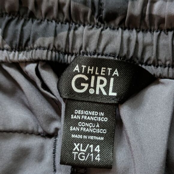 Athleta Girl All Play 3” lined black Grey camo shorts 14 XL - Picture 4 of 5